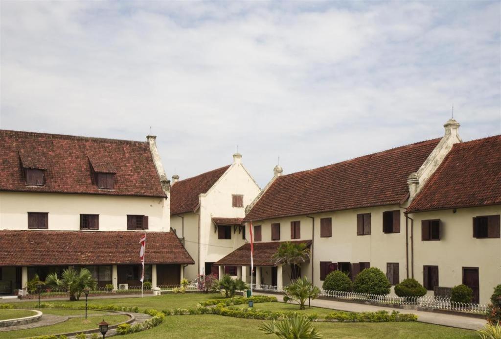 Hotel Astra Novilia Makassar Dış mekan fotoğraf