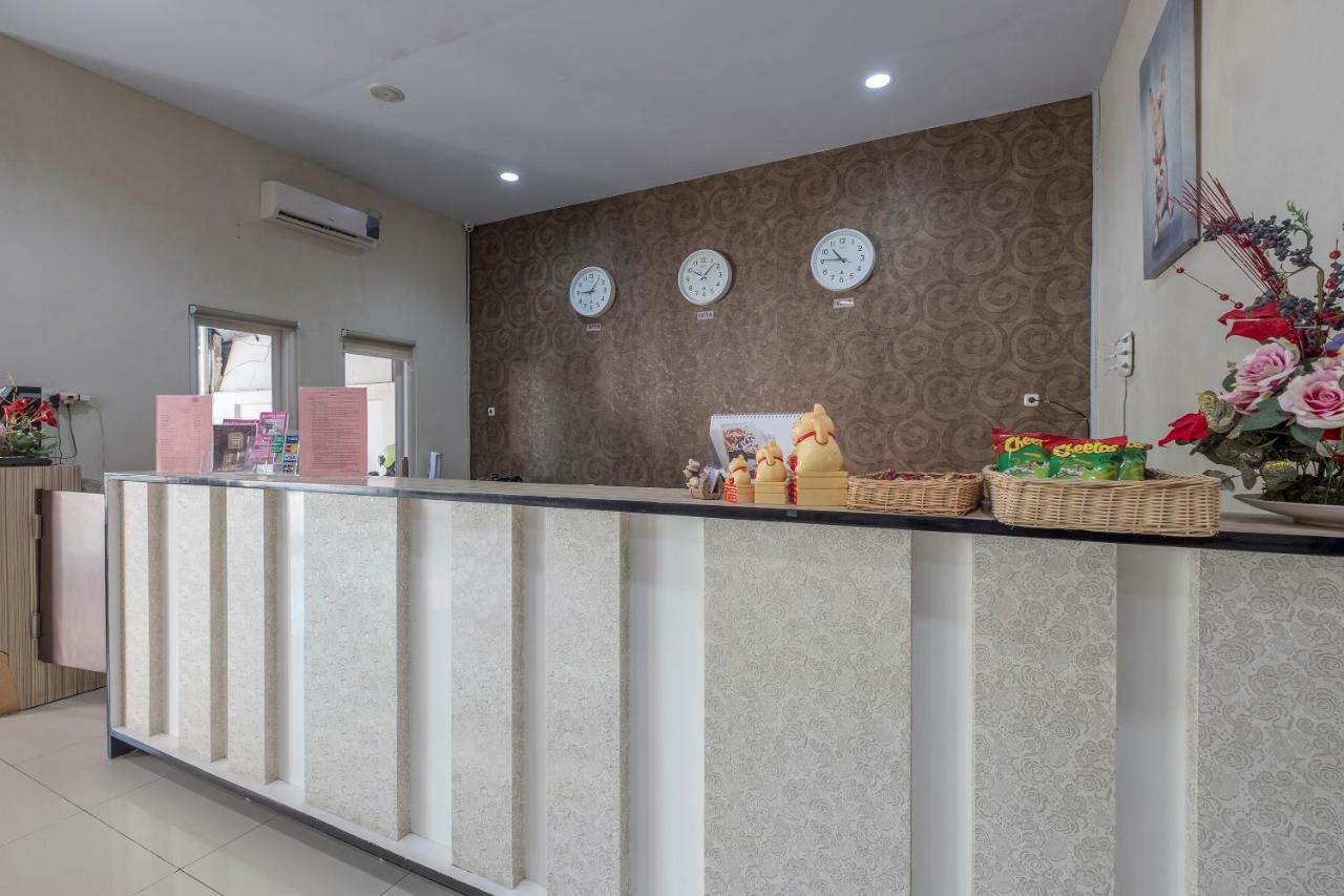 Hotel Astra Novilia Makassar Dış mekan fotoğraf