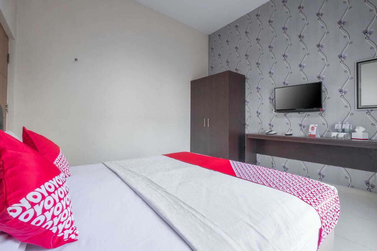 Hotel Astra Novilia Makassar Dış mekan fotoğraf